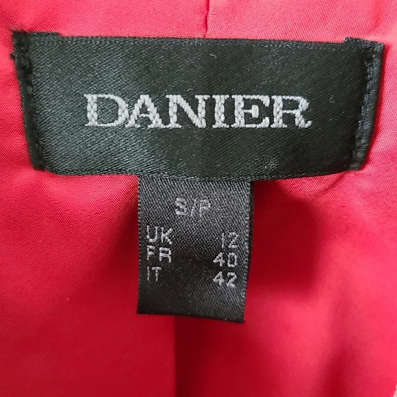 Danier Women's Poppy Red Genuine Leather Jacket ( Sz M/P) - Picture 2 of 7